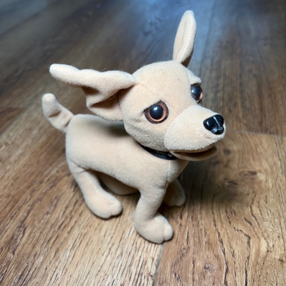 Vintage Taco Bell Chihuahua Plush Yo Quiero Taco Bell 6 Inch Standing Dog Toy